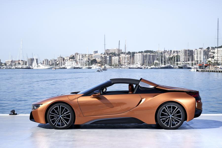  BMW i8 Roadster (I15) 2018 года  (WW) (фото 179 из 198)
